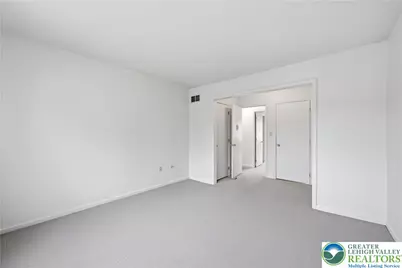 3251 Oakland Square Drive, Bethlehem Township, PA 18020 - Photo 22
