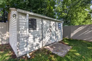 5429 Monocacy Dr, East Allen Township, PA 18017 - Photo 28