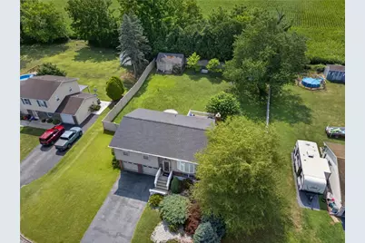 5429 Monocacy Drive, East Allen Township, PA 18017 - Photo 2
