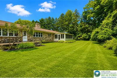1000 Wedgewood Road, Hanover Twp, PA 18017 - Photo 8