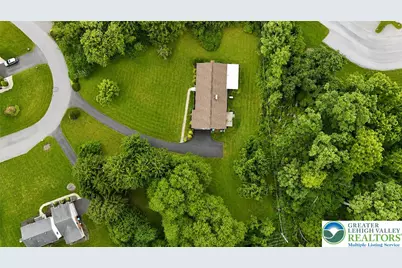 1000 Wedgewood Road, Hanover Twp, PA 18017 - Photo 16