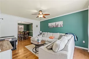 339 Pennsylvania Ave, Bangor Boro, PA 18013 - Photo 8