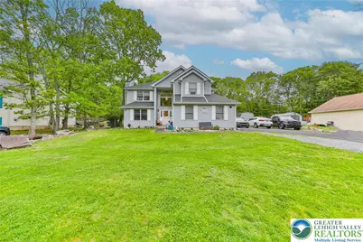 4608 W Pine Ridge Drive, Bushkill, PA 18324 - Photo 4