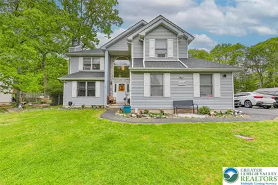 4608 W Pine Ridge Drive, Bushkill, PA 18324 - Photo 1