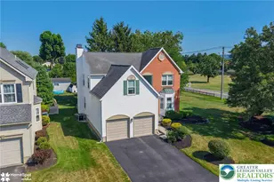 369 Lenape Trail, Upper Macungie Township, PA 18104 - Photo 2