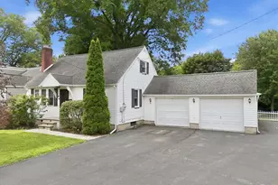 467 8th St, Stroudsburg, PA 18360 - Photo 2