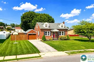 1218 Howertown Rd, North Catasauqua Bor, PA 18032 - Photo 38
