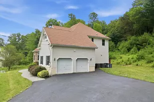 5248 Cherry Valley Rd, Hamilton Twp, PA 18353 - Photo 64