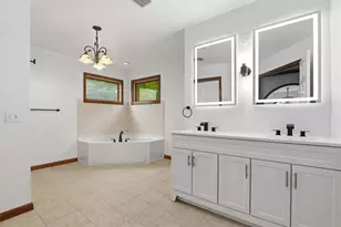 5248 Cherry Valley Rd, Hamilton Twp, PA 18353 - Photo 44