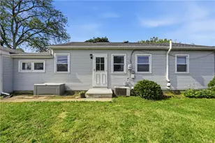 4251 Oakleigh Rd, South Whitehall Township, PA 18104 - Photo 16