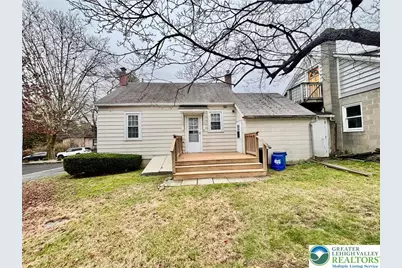 221 E Chestnut Street, Nazareth, PA 18064 - Photo 12