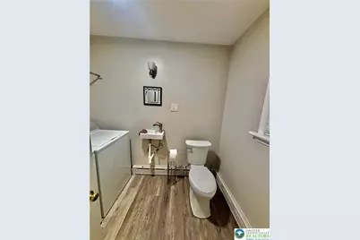 221 E Chestnut Street, Nazareth, PA 18064 - Photo 8