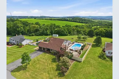 8751 Pleasant View Road, Lower Mt Bethel Twp, PA 18013 - Photo 6