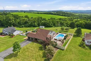 8751 Pleasant View Rd, Lower Mt Bethel Twp, PA 18013 - Photo 6