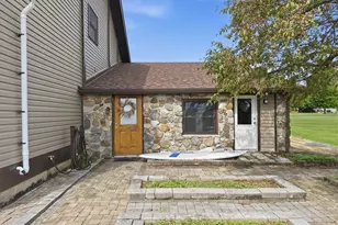 8751 Pleasant View Rd, Lower Mt Bethel Twp, PA 18013 - Photo 52