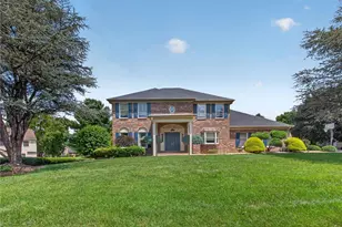 3736 Melrose Ct, Bethlehem City, PA 18020 - Photo 2