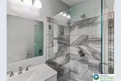 411 Main Street #2, Hellertown Boro, PA 18055 - Photo 24