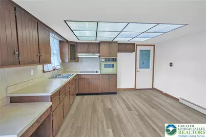 1004 Maple Street, Pottsville, PA 17901 - Photo 14