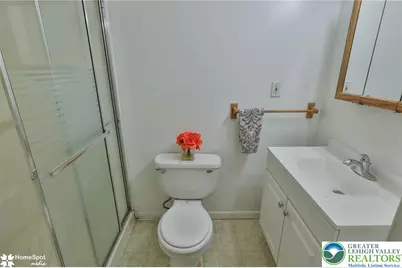 560 Hillside Avenue, Bethlehem City, PA 18015 - Photo 16