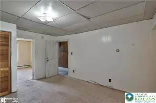 560 Hillside Ave, Bethlehem City, PA 18015 - Photo 12