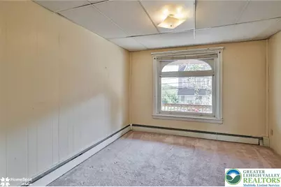 560 Hillside Avenue, Bethlehem City, PA 18015 - Photo 8