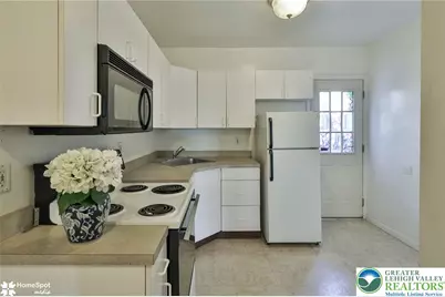 560 Hillside Avenue, Bethlehem City, PA 18015 - Photo 14
