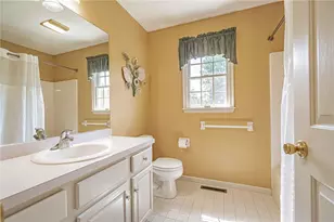 7303 Peppermint Ct, Macungie Boro, PA 18062 - Photo 32