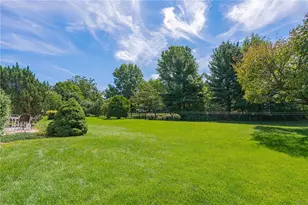 7303 Peppermint Ct, Macungie Boro, PA 18062 - Photo 4