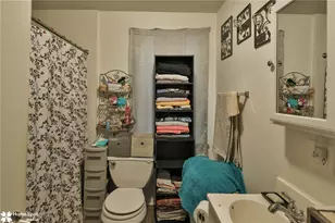 217 Pen Argyl St, Pen Argyl Boro, PA 18072 - Photo 12