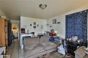 217 Pen Argyl St, Pen Argyl Boro, PA 18072 - Photo 4