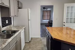388 S 2nd St, Lehighton Boro, PA 18235 - Photo 4
