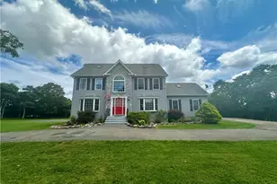 461 Patten Cir, Penn Forrest, PA 18210 - Photo 1