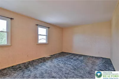 1760 Peachtree Circle, Whitehall Township, PA 18052 - Photo 16