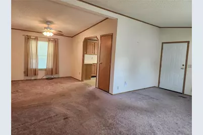 295 Woodsbluff Court, East Allen Township, PA 18014 - Photo 4