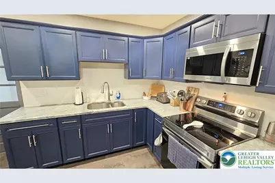4002 Chew Street, South Whitehall Township, PA 18104 - Photo 8