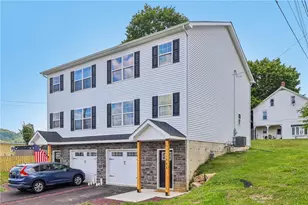 122 N 2nd St, Emmaus Boro, PA 18049 - Photo 1