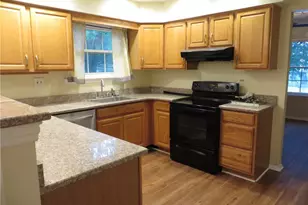 1701 Independence Ct, South Whitehall Township, PA 18104 - Photo 4