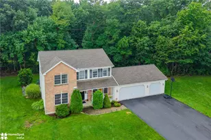 1201 Rone Dr, Bushkill Twp, PA 18091 - Photo 2