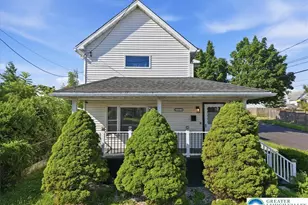 1727 Bulwer St, Scranton City, PA 18504 - Photo 2