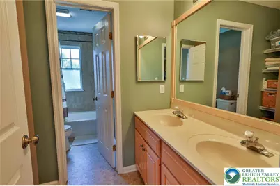 4999 Spruce Street, North Whitehall Township, PA 18078 - Photo 58