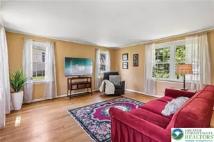 974 Juniper Rd, Hellertown Boro, PA 18055 - Photo 2