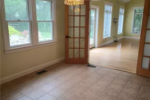 5280 Vermont Dr, Bethlehem Township, PA 18045 - Photo 8