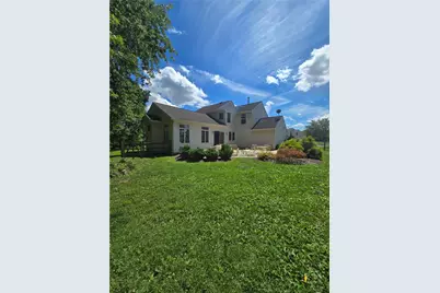 5280 Vermont Drive, Bethlehem Township, PA 18045 - Photo 2