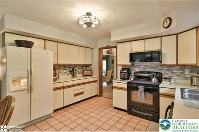 6117 Powers, Plainfield Township, PA 18064 - Photo 12