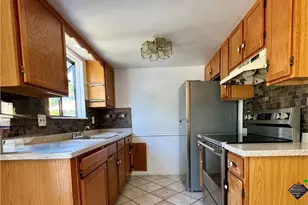 1633 Cedar St, Allentown City, PA 18109 - Photo 6