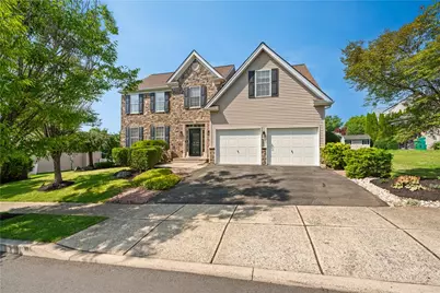 2305 Aberdeen Way, Macungie Boro, PA 18062 - Photo 2