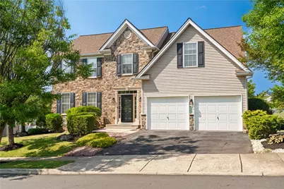 2305 Aberdeen Way, Macungie Boro, PA 18062 - Photo 4