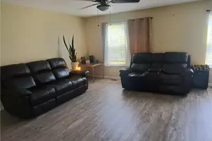 708 Bach Ct, Freemansburg Boro, PA 18017 - Photo 6