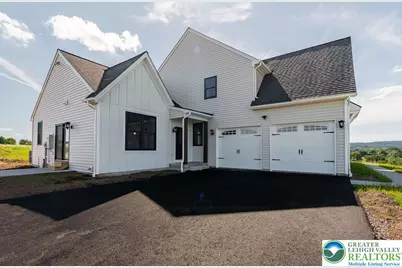 5043 Chapmans Road, South Whitehall Township, PA 18104 - Photo 2