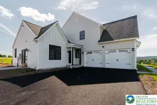 5043 Chapmans Rd, South Whitehall Township, PA 18104 - Photo 2